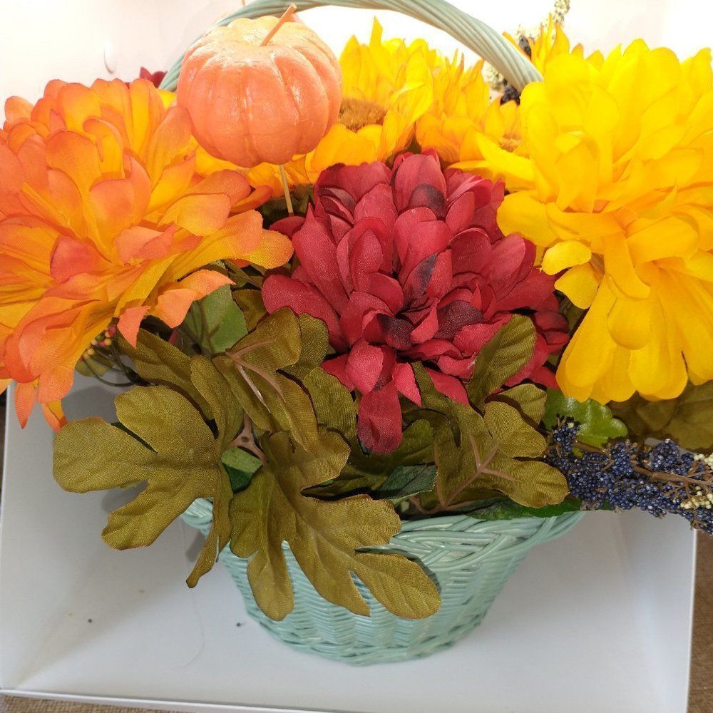Hand Crafted Floral Centerpiece Fall Decoration Flower Table Arrangement - Picture 3 of 6
